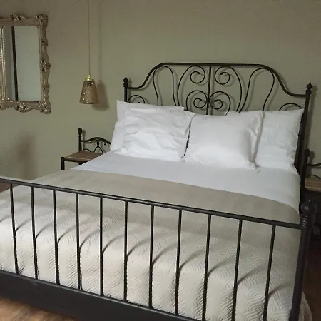 Velserhoeve Bed & Breakfast Velserbroek