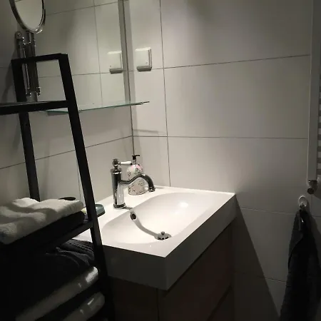 Bed & Breakfast Velserhoeve *