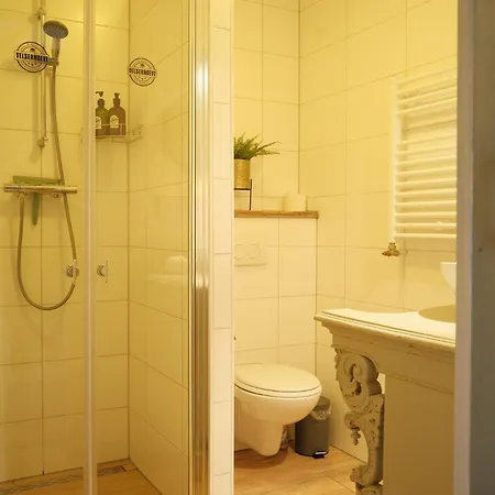 Bed & Breakfast Velserhoeve